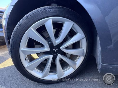 Used 2020 Tesla Model 3 Standard Range Plus image 6