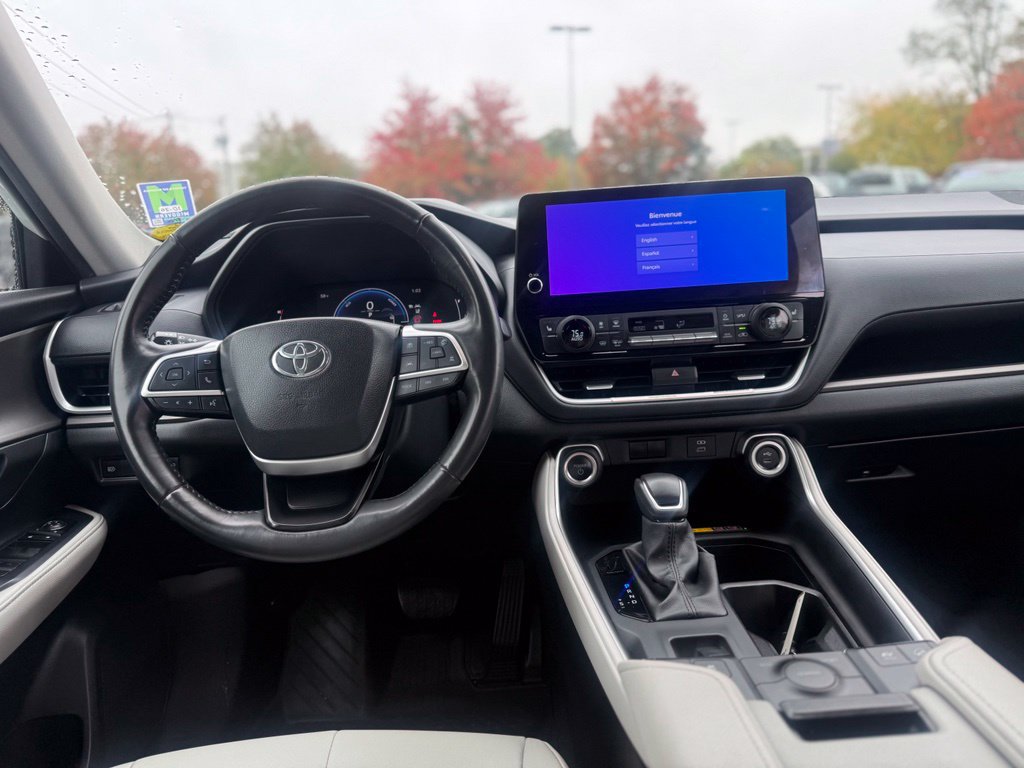 Certified 2024 Toyota Grand Highlander AWD Hybrid image 23