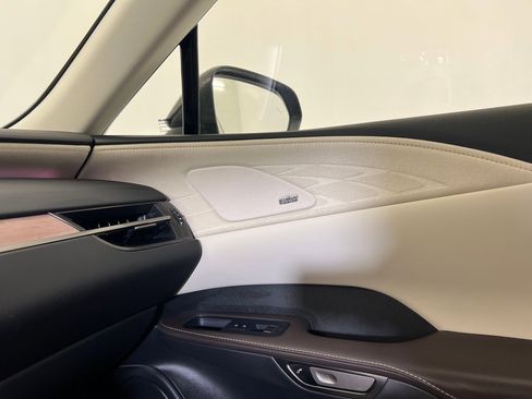 Used 2024 Lexus RX 350 w/ Convenience Package image 30