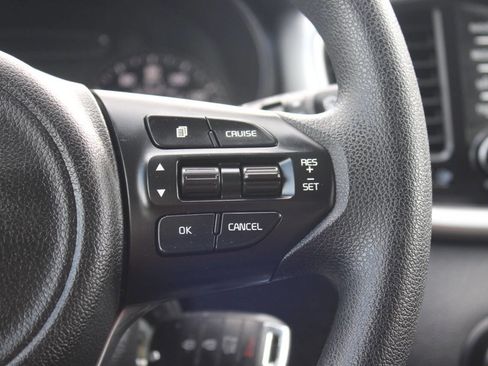 Used 2018 Kia Sorento FWD image 27