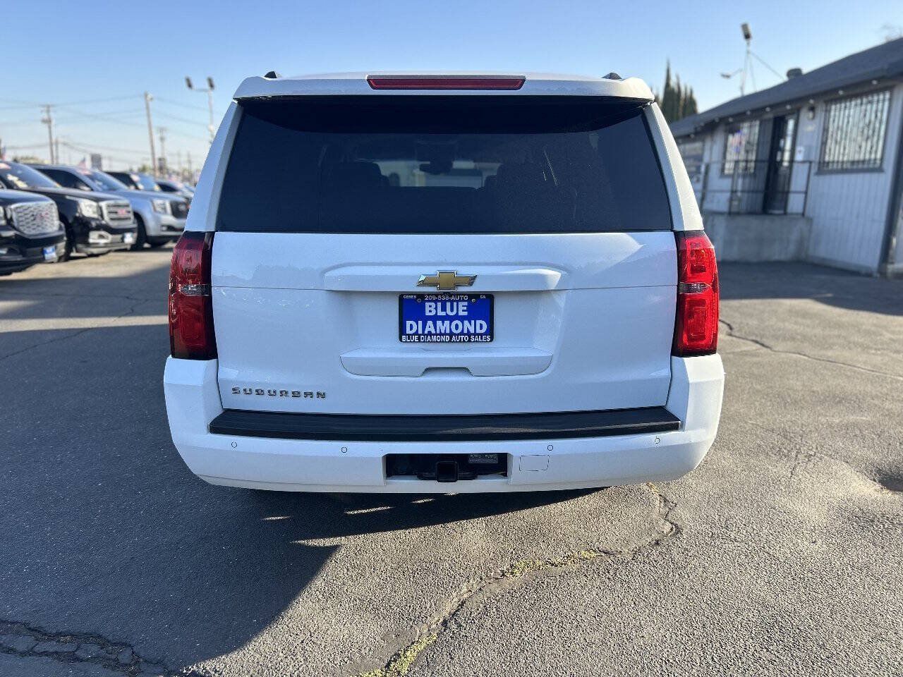 Used 2015 Chevrolet Suburban LT AWD/4WD image 5