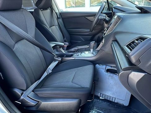 Used 2023 Subaru Crosstrek 2.0i image 9