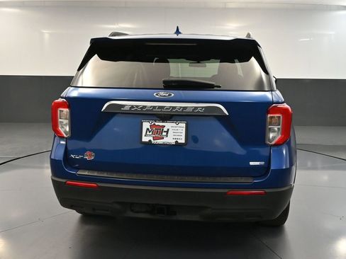 Used 2020 Ford Explorer XLT w/ Comfort Package AWD/4WD image 7