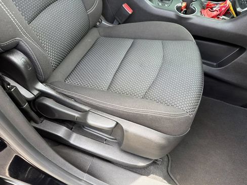 Used 2022 GMC Terrain SLE w/ Driver Convenience Package FWD image 26