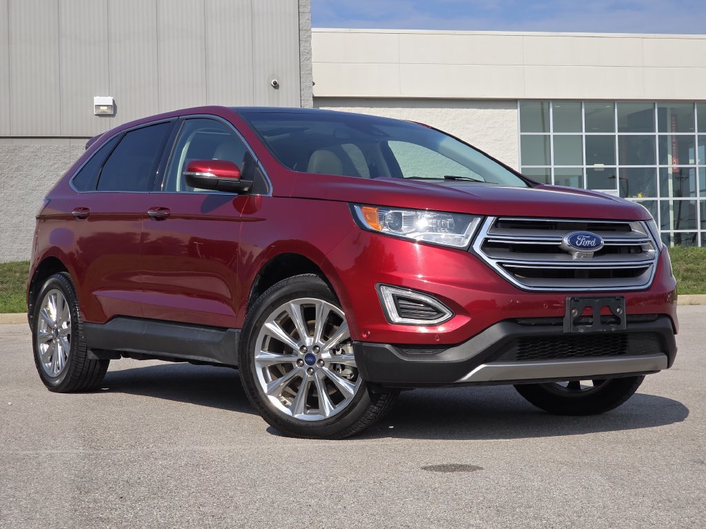 Used 2018 Ford Edge Titanium w/ Equipment Group 302A FWD image 32