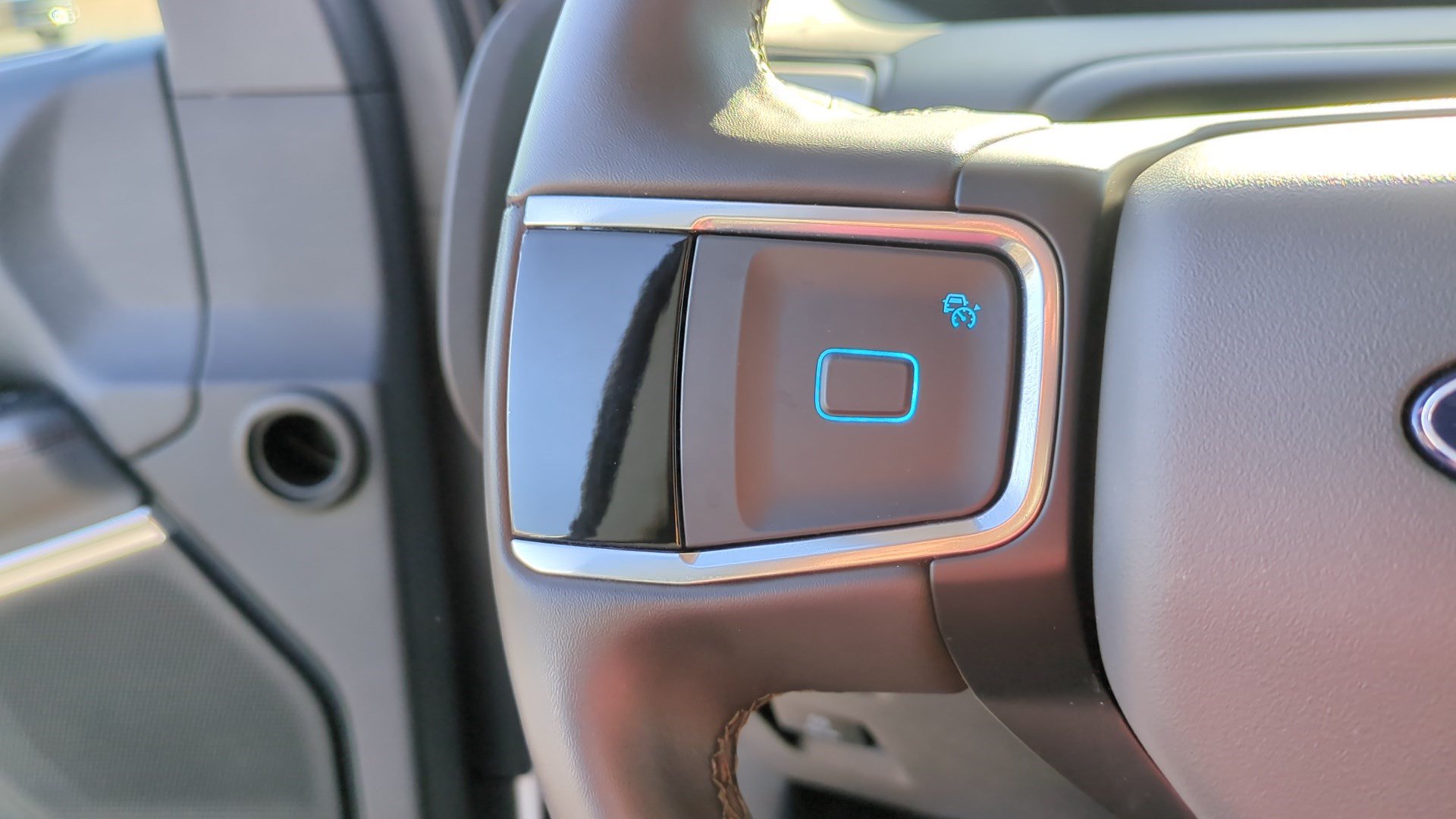 Used 2025 Ford Expedition Active AWD/4WD image 18