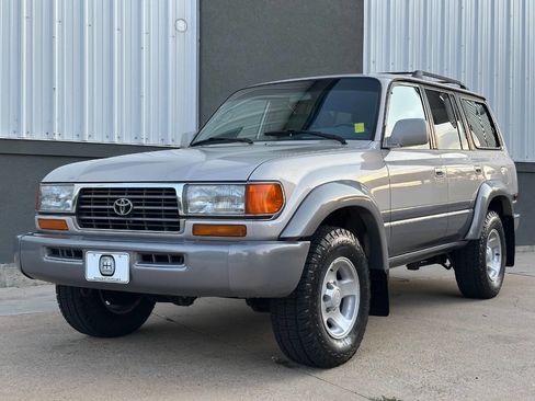 Used 1996 Toyota Land Cruiser image 4