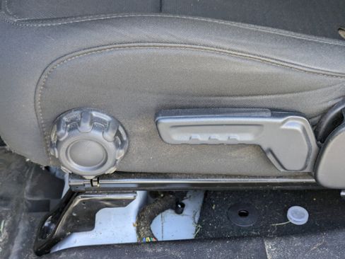 Used 2022 Jeep Gladiator Sport image 18