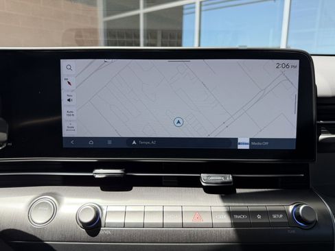 Used 2024 Hyundai Kona Limited FWD image 23
