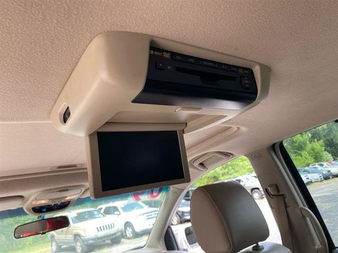 Used 2009 Toyota Sienna XLE w/ Towing Prep Pkg image 10