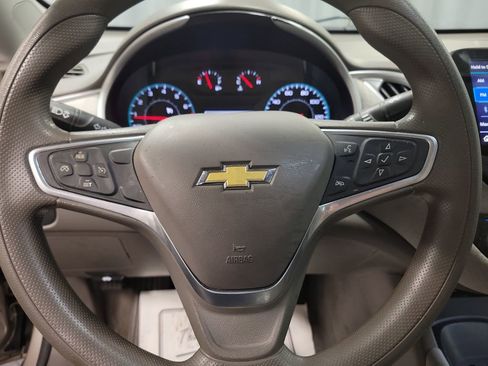 Used 2022 Chevrolet Malibu LS image 19