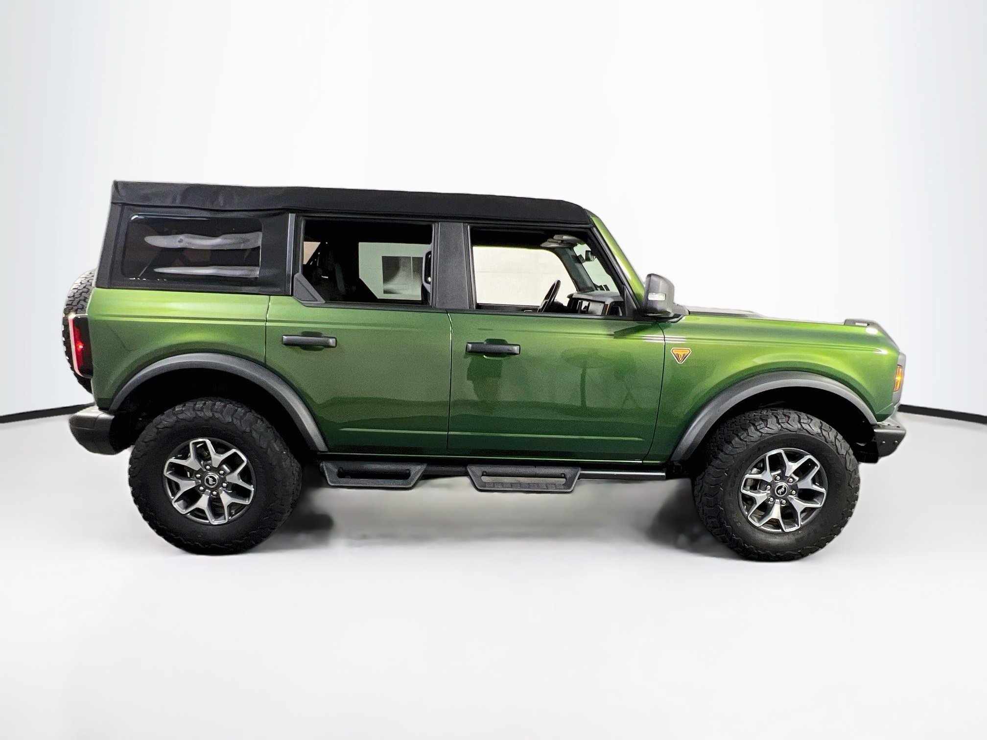 Used 2023 Ford Bronco Badlands AWD/4WD image 4