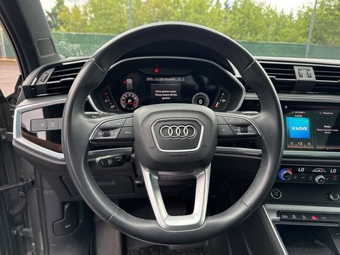 Used 2023 Audi Q3 2.0T Premium Plus w/ Premium Plus Package AWD/4WD image 10