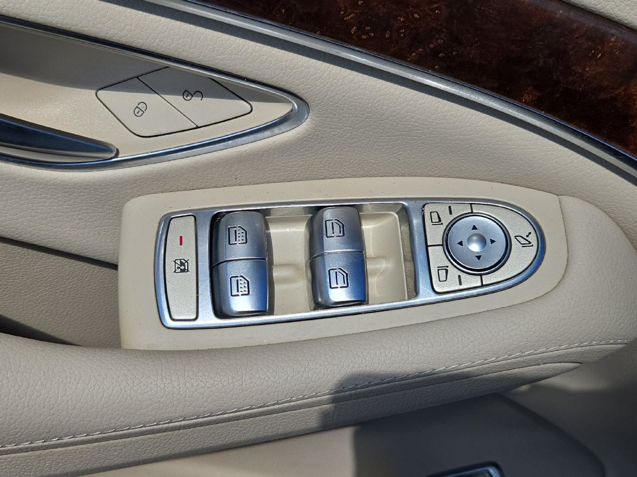 Used 2019 Mercedes-Benz S 450 Sedan image 29