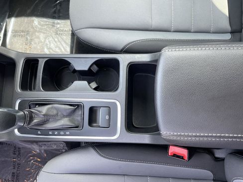 Used 2017 Ford Escape S FWD image 29