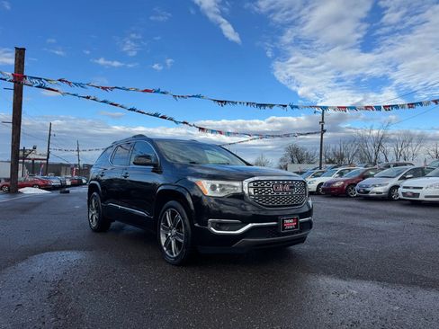 Used 2019 GMC Acadia Denali w/ LPO, Floor Liner Package AWD/4WD image 7