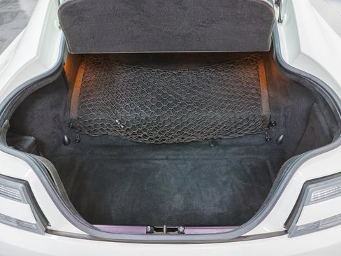 Used 2011 Aston Martin V12 Vantage Coupe image 22