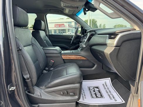 Used 2018 Chevrolet Suburban Premier AWD/4WD image 20