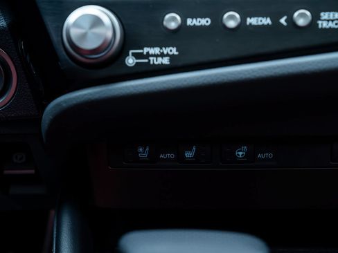 Used 2025 Lexus ES 300h FWD image 13
