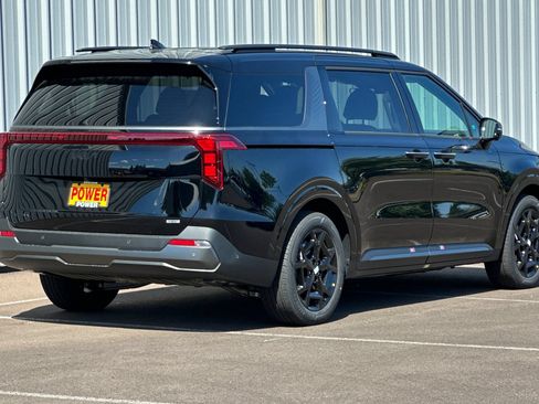 New 2026 Kia Carnival SX w/ SX Dark Edition Package FWD image 4