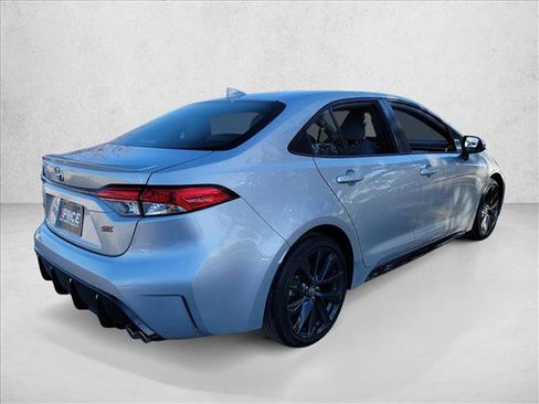 Used 2023 Toyota Corolla SE image 5