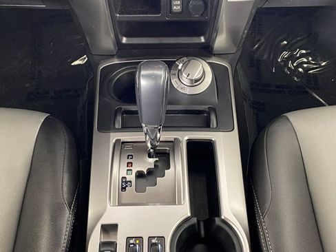Certified 2018 Toyota 4Runner SR5 Premium AWD/4WD image 16