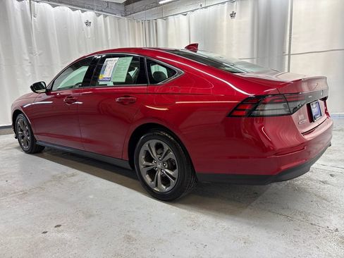 Used 2024 Honda Accord EX image 4