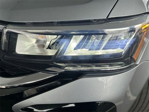 Used 2024 Volkswagen Taos S image 9