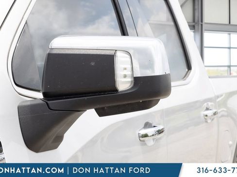 Used 2021 GMC Sierra 1500 SLT w/ SLT Convenience Package AWD/4WD image 29