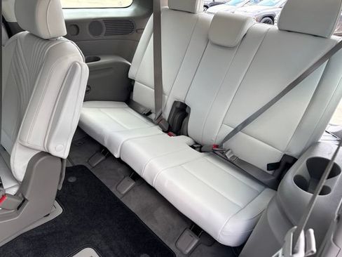 Used 2026 Hyundai Palisade SEL FWD image 14