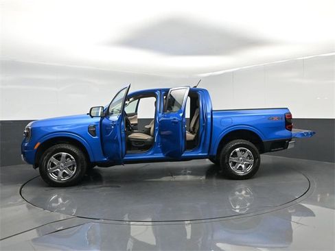 Used 2025 Ford Ranger Lariat w/ Chrome Accent Package image 65