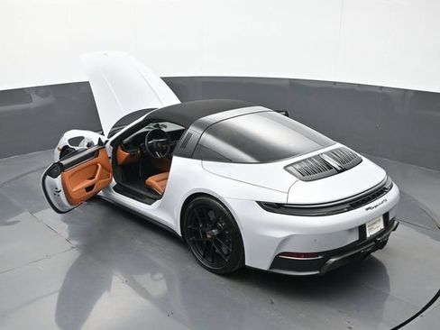 Certified 2026 Porsche 911 Targa 4 GTS AWD/4WD image 25
