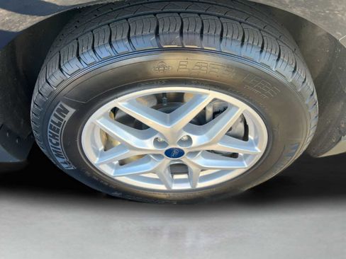 Used 2022 Ford Edge SEL w/ Convenience Package image 12