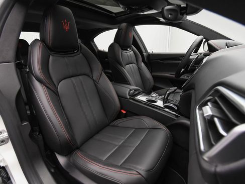 New 2024 Maserati Ghibli Modena Ultima Q4 image 16