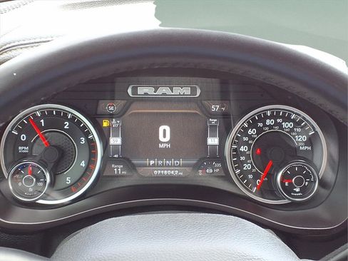 Used 2024 RAM 2500 Laramie image 32