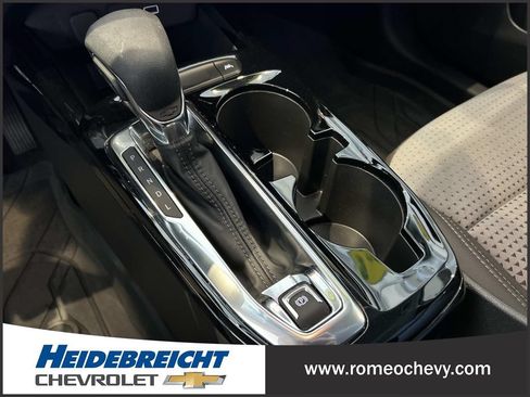 Used 2024 Chevrolet Trax LT w/ Driver Confidence Package FWD image 24
