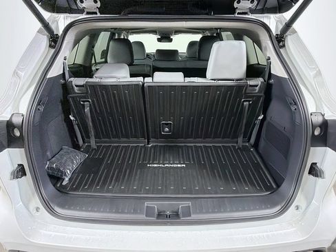 New 2026 Toyota Highlander Limited AWD/4WD image 22