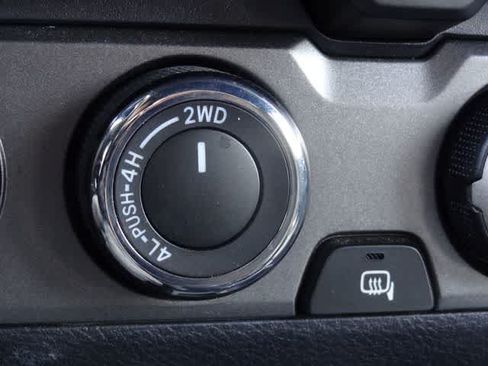 Used 2022 Toyota Tacoma TRD Off-Road w/ Technology Package AWD/4WD image 24