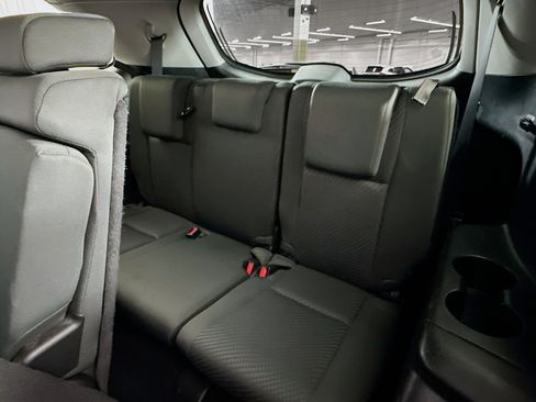 Used 2019 Toyota Highlander LE image 26