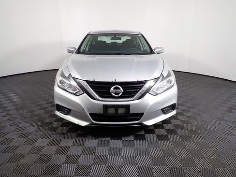 Used 2018 Nissan Altima 2.5 SV image 5