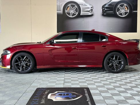 Used 2021 Dodge Charger R/T w/ Blacktop Package image 7