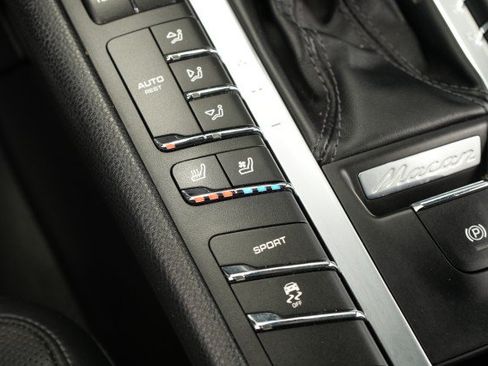 Used 2018 Porsche Macan S AWD/4WD image 43