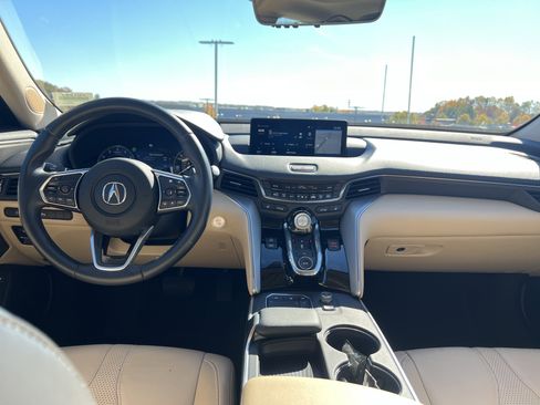 Certified 2022 Acura TLX w/ Technology Package image 29