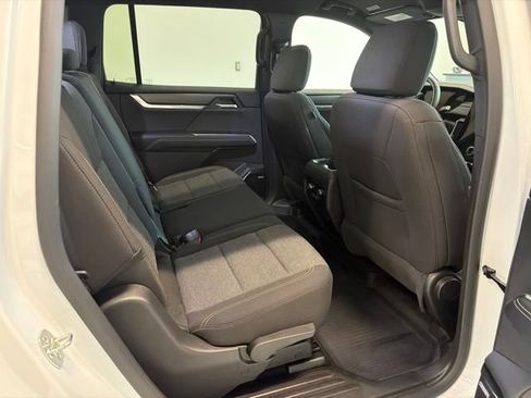Used 2026 GMC Acadia Elevation w/ LPO, Floor Liner Package AWD/4WD image 40