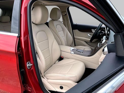 Used 2022 Mercedes-Benz GLC 300 image 8
