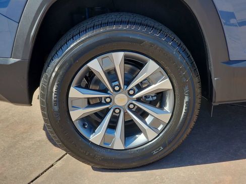 New 2026 Chevrolet Equinox LT FWD image 38