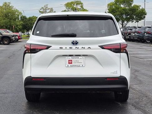 Certified 2022 Toyota Sienna LE FWD image 7