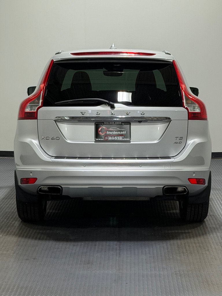 Used 2016 Volvo XC60 T5 Premier w/ Proximity Package AWD/4WD image 6