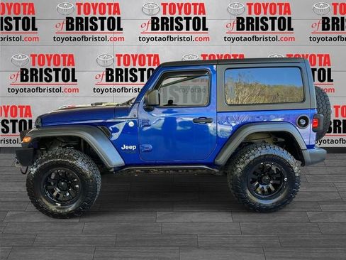 Used 2019 Jeep Wrangler Sport image 7