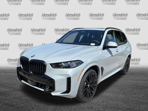 New 2026 BMW X5 xDrive40i w/ M Sport Package AWD/4WD image 7